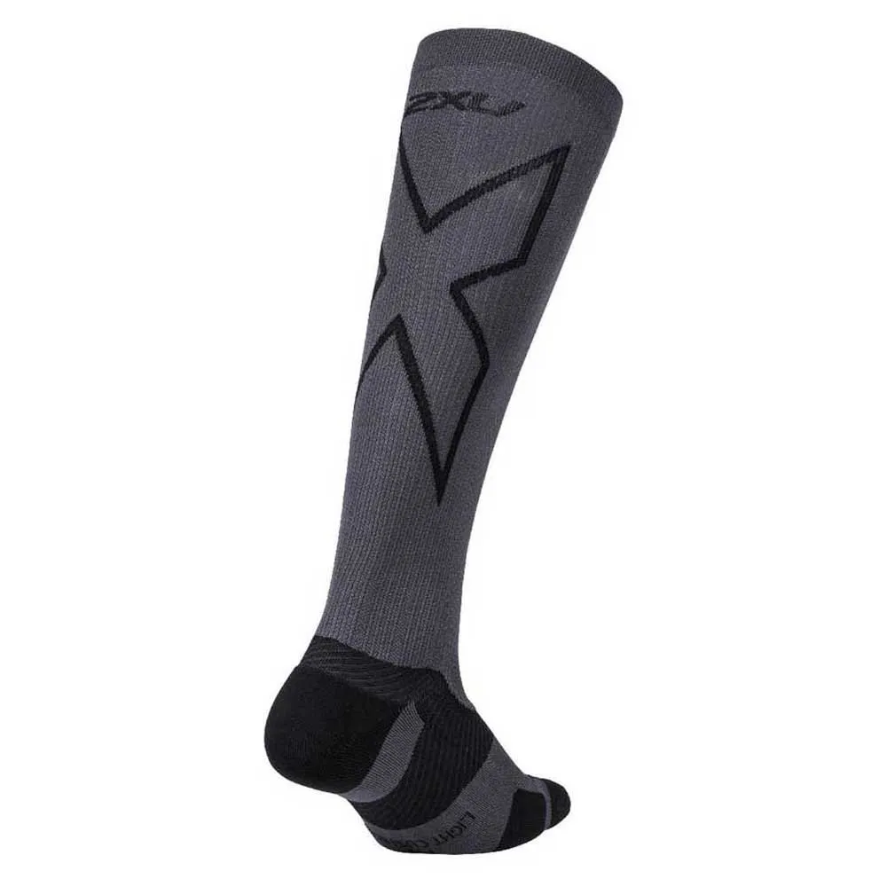 2XU Vectr Light Cushion 30- Långa Strumpor 37 Cm male, Titanium / black 2XU Vectr Light Cushion 30- Långa Strumpor 37 Cm male, Titanium / black