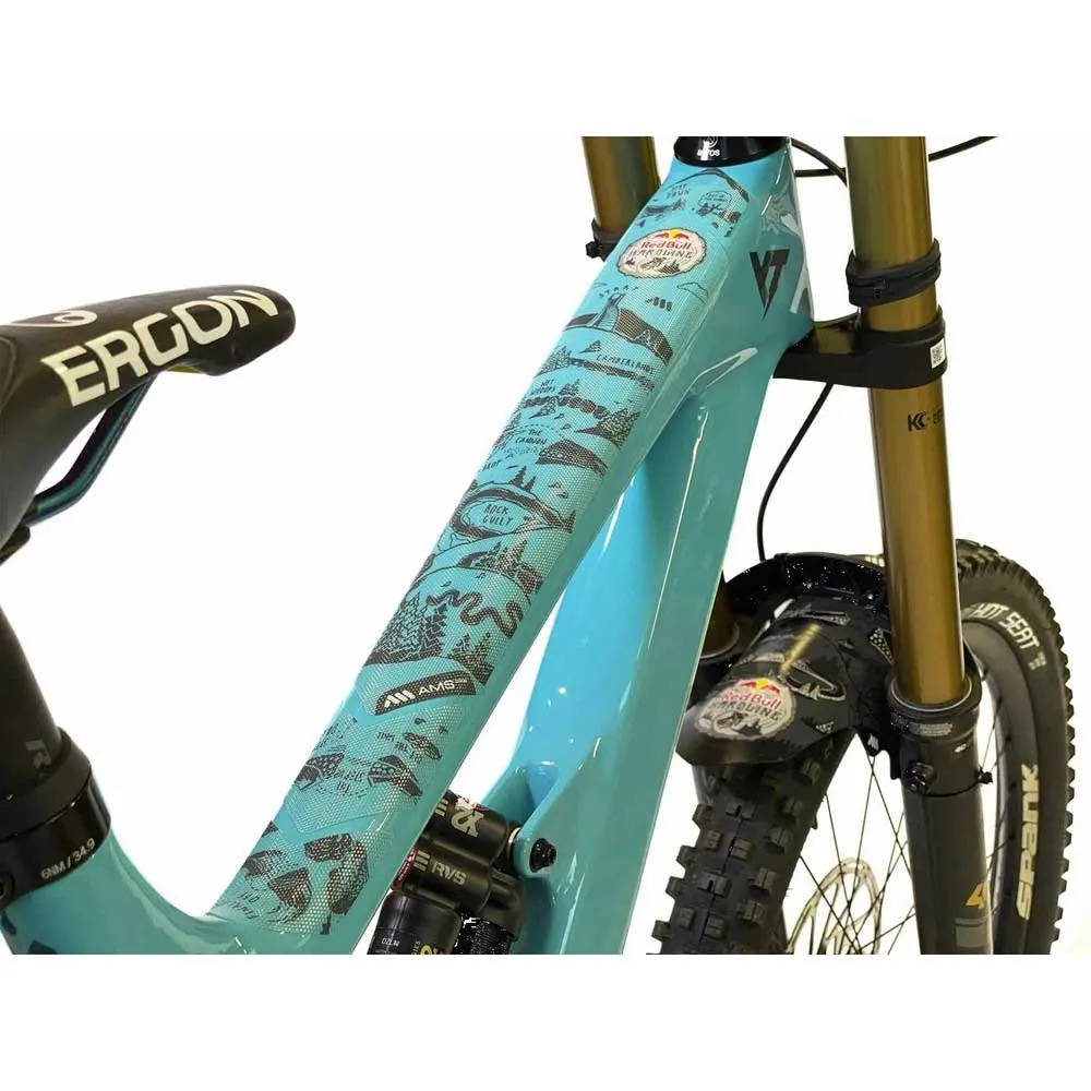 All Mountain Style Red Bull Hardline Ramskydd