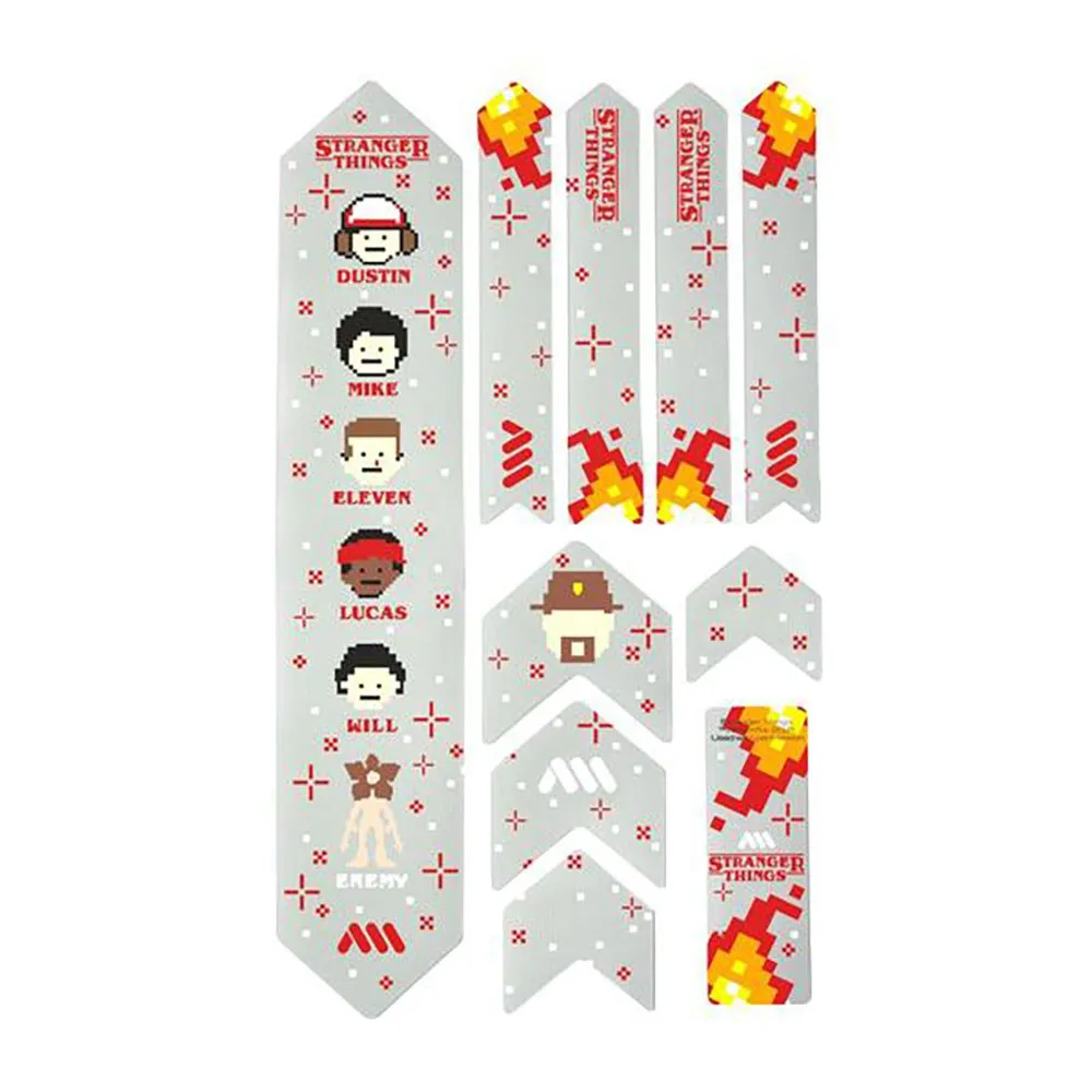 All Mountain Style Stranger Things 8bit Extra Ramskydd, Clear, One Size All Mountain Style Stranger Things 8bit Extra Ramskydd, Clear, One Size