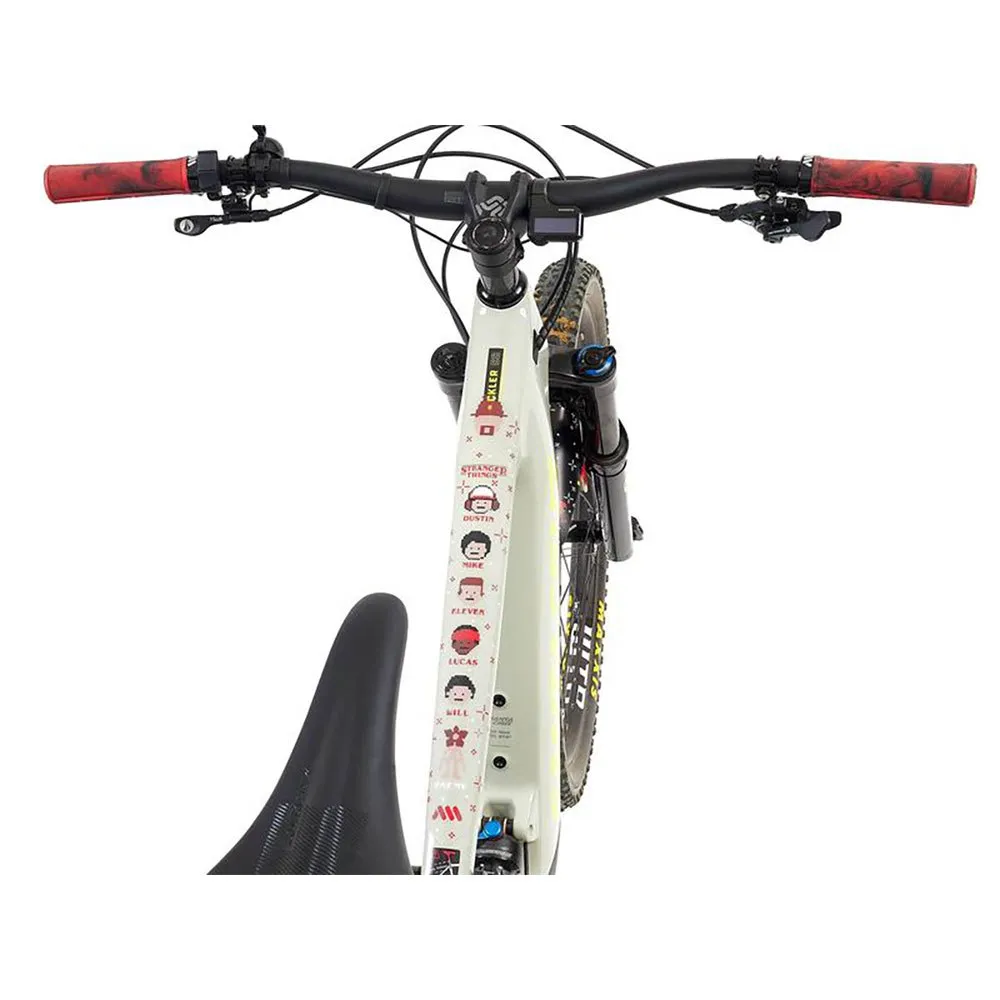 All Mountain Style Stranger Things 8bit Extra Ramskydd, Clear, One Size All Mountain Style Stranger Things 8bit Extra Ramskydd, Clear, One Size