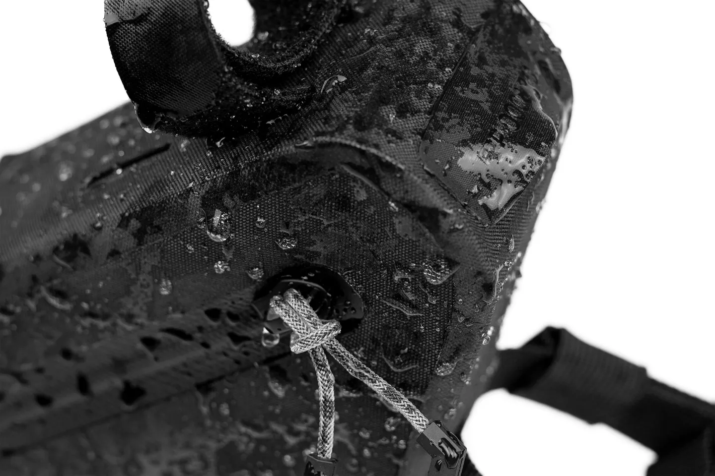 Apidura Racing Frame Pack 1L, Black