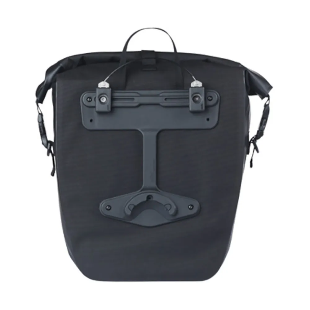 Basil Navigator Waterproof Mik Sidoväska 22l, Black, One Size Basil Navigator Waterproof Mik Sidoväska 22l, Black, One Size