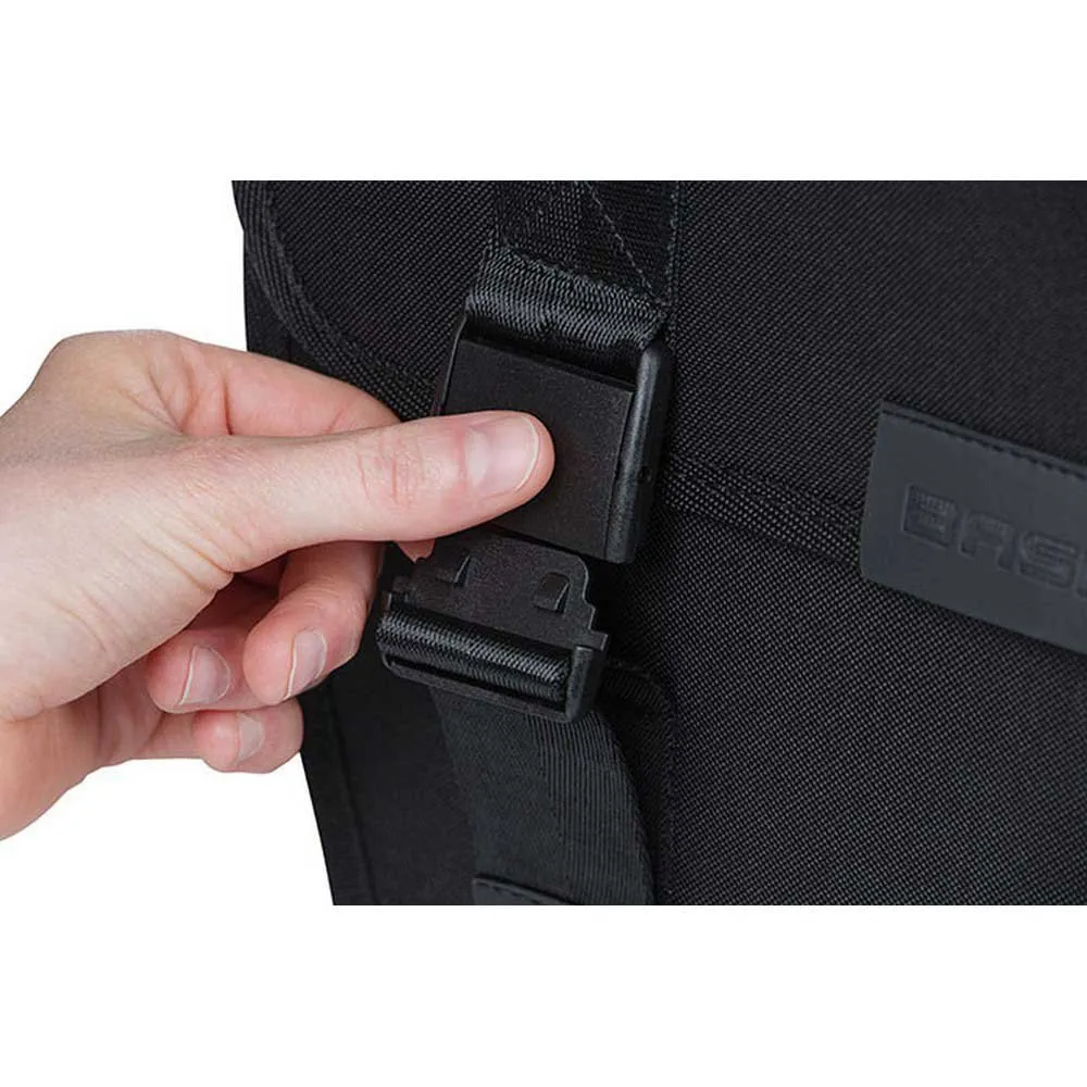Basil Tour Xl 35l Sidoväskor, Black, One Size