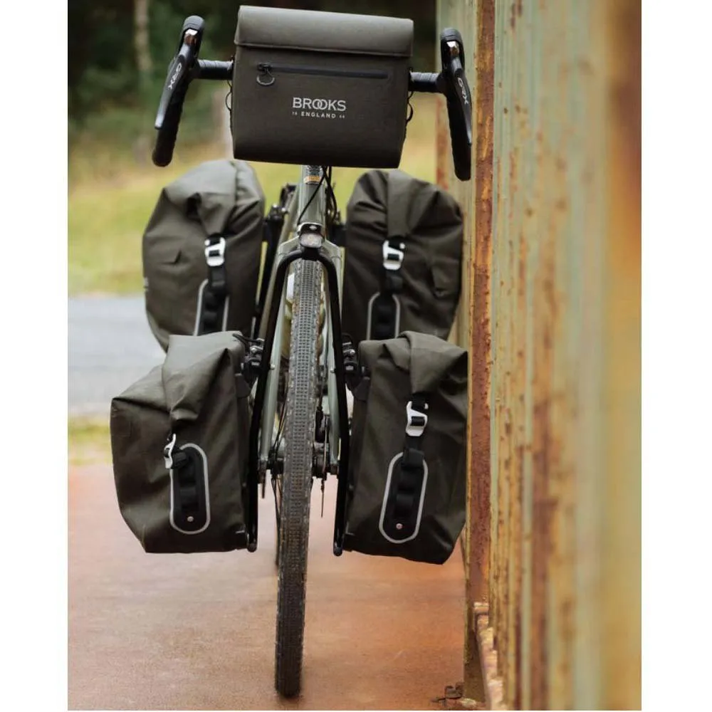 Brooks Scape 8l Styrväska, Mud green, One Size Brooks Scape 8l Styrväska, Mud green, One Size