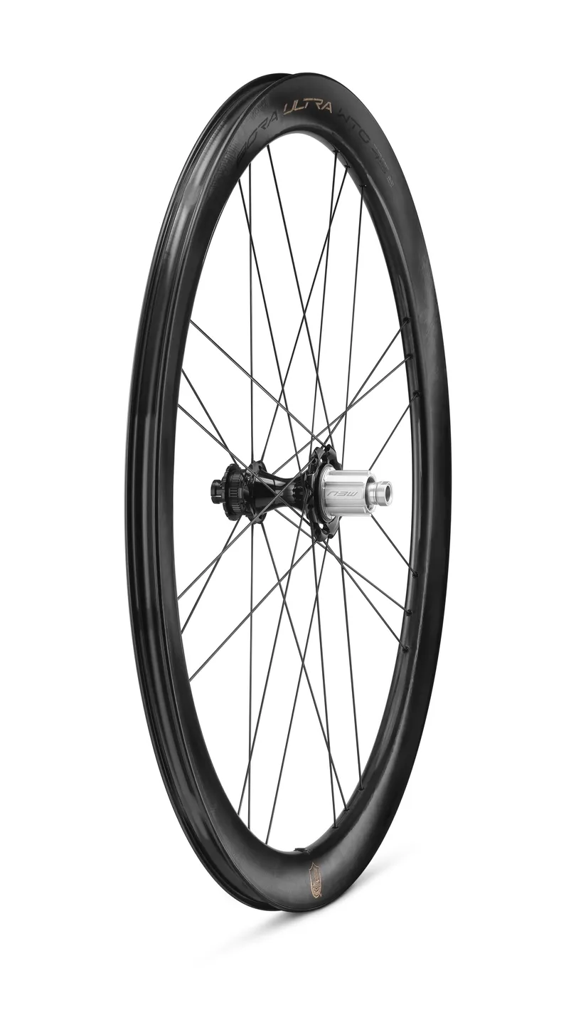 Campagnolo Bora Ultra WTO 45 DB Hjulset, Shimano HG 9/10/11/12s Campagnolo Bora Ultra WTO 45 DB Hjulset, Shimano HG 9/10/11/12s
