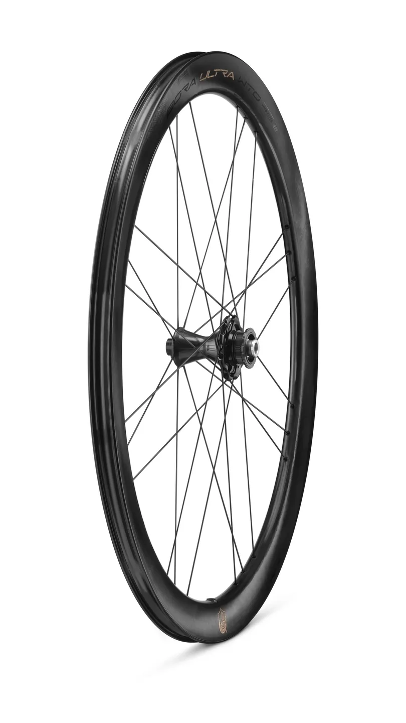 Campagnolo Bora Ultra WTO 45 DB Hjulset, Shimano HG 9/10/11/12s Campagnolo Bora Ultra WTO 45 DB Hjulset, Shimano HG 9/10/11/12s