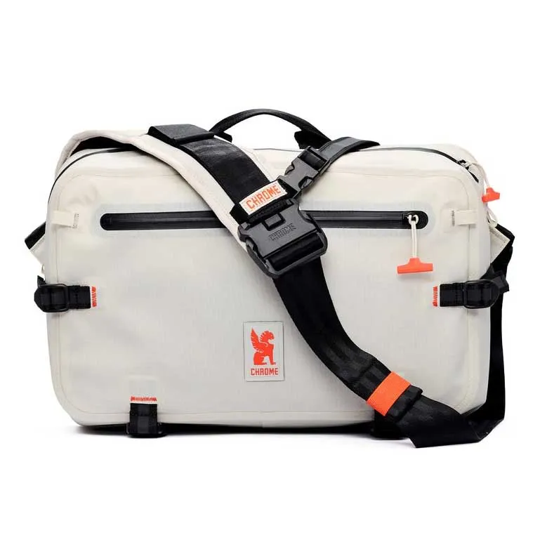 Chrome Kadet Max Vattentät Crossbody-väska, Future white, One Size