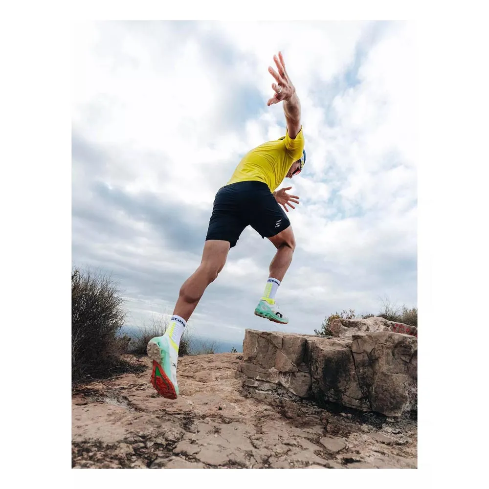 Compressport Sqtu355 Strumpor male, White / safe yellow