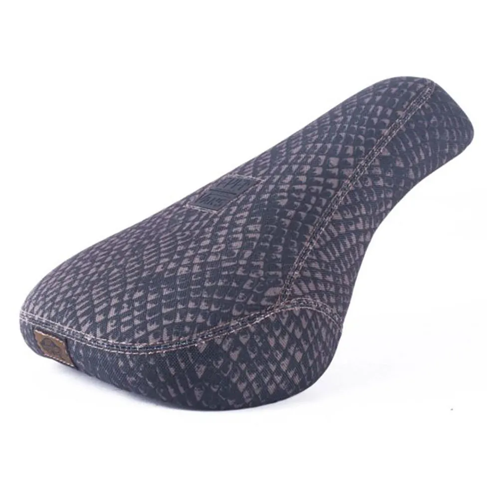 CULT Vans Slip-on Pivotal Mid Cykelsadel, Snake skin, One Size