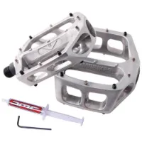 DMR V8 Classic Flat Cykelpedaler DMR V8 Classic Flat Cykelpedaler