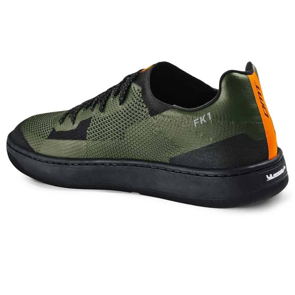 DMT FK1 Skor
