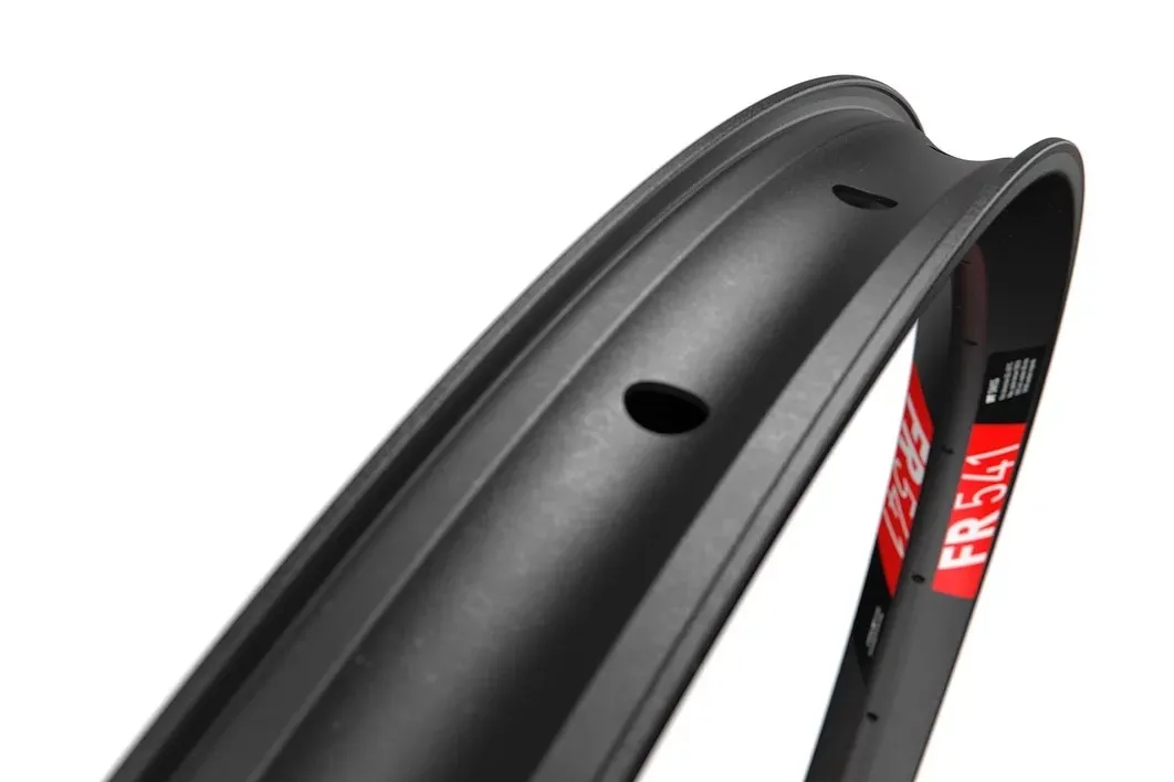 DT Swiss FR 541 Disc 27.5" Fälg DT Swiss FR 541 Disc 27.5" Fälg