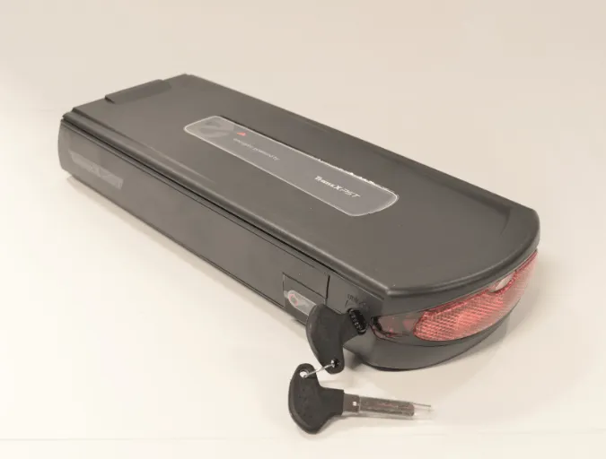 E-Fly BL15 36V 16,7AH Batteri Svart, On/Off funktion E-Fly BL15 36V 16,7AH Batteri Svart, On/Off funktion