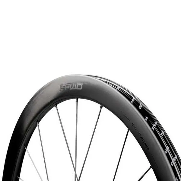 FFWD Raw 44 Disc Tubeless Landsvägshjulset