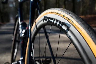 FFWD TYRO Carbon Clincher Hjulset