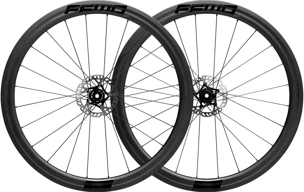 FFWD TYRO Carbon Clincher Hjulset