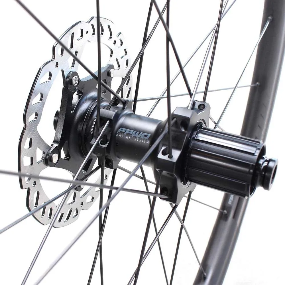 FFWD TYRO Carbon Clincher Hjulset FFWD TYRO Carbon Clincher Hjulset