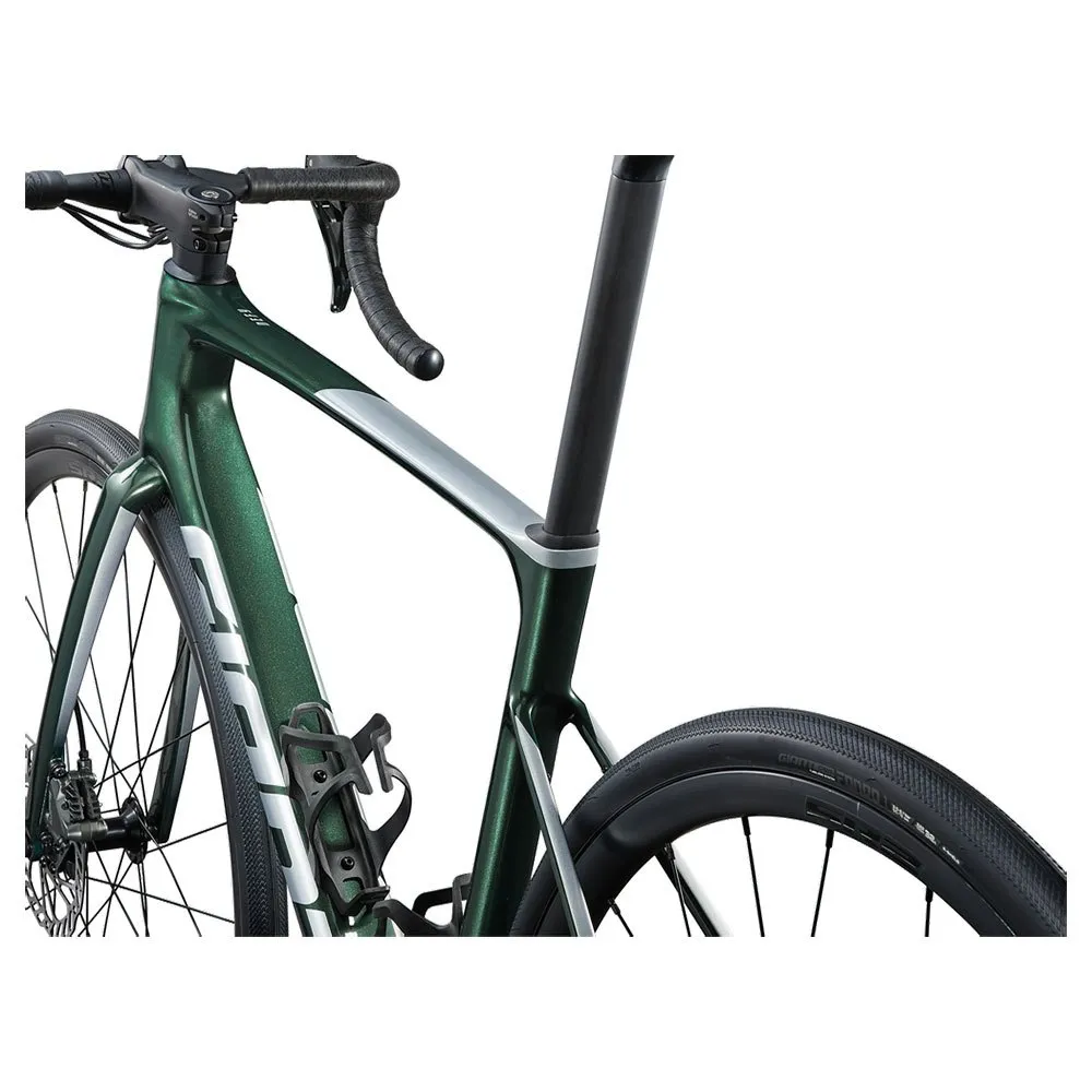 Giant Defy Advanced 3 2024 Racercykel