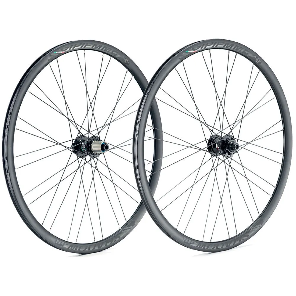 Gipiemme Shadow Cl Disc Tubeless Landsvägshjulset, Black, 12 x 100 / 12 x 142mm, Shimano/Sram HG Gipiemme Shadow Cl Disc Tubeless Landsvägshjulset, Black, 12 x 100 / 12 x 142mm, Shimano/Sram HG