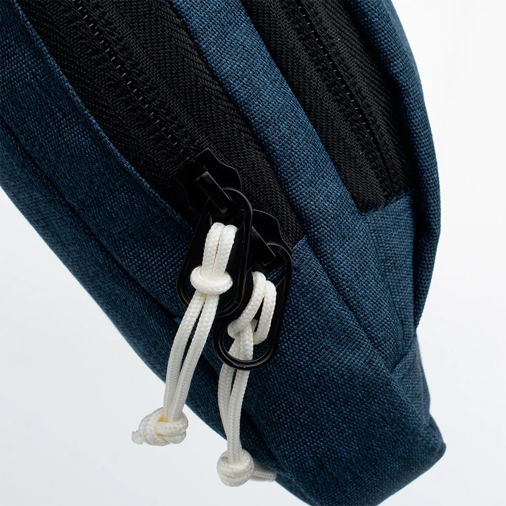 Iguana Megera 1l Midjeväska, Navy / black