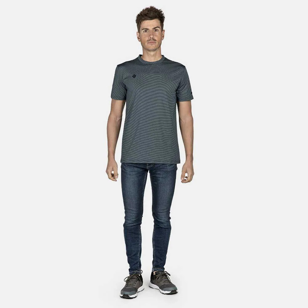 Izas Ferrum T-shirt Med Korta ärmar Izas Ferrum T-shirt Med Korta ärmar