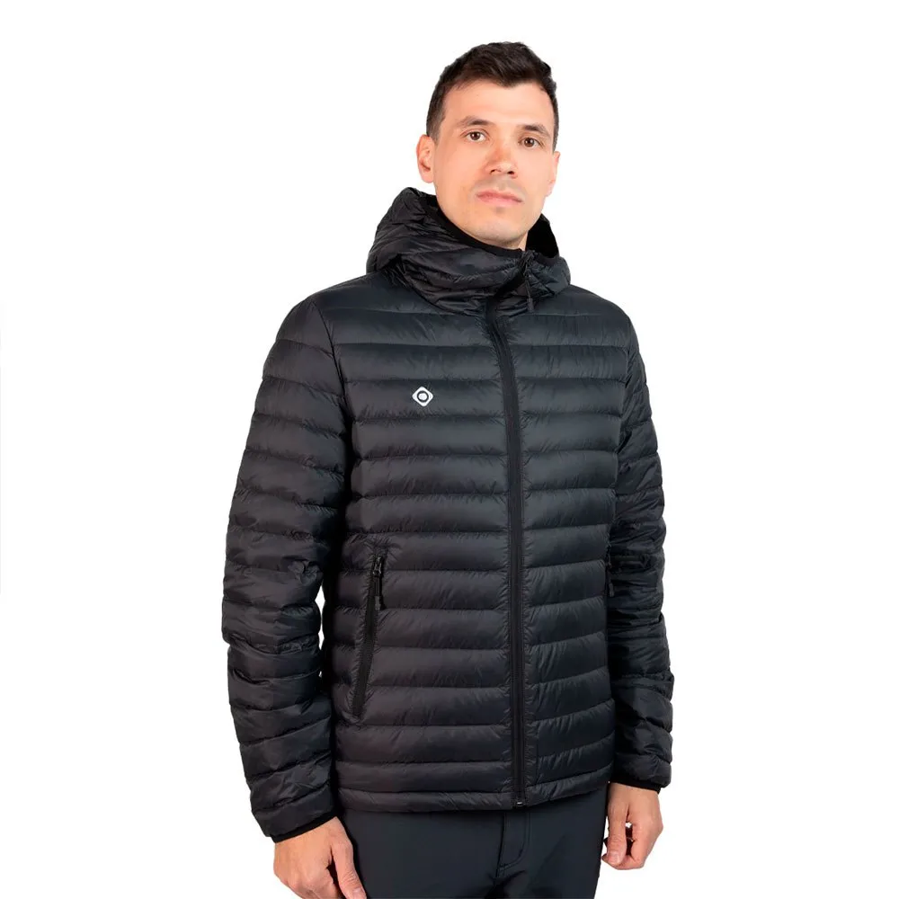 Izas Kanai M Jacka, Black