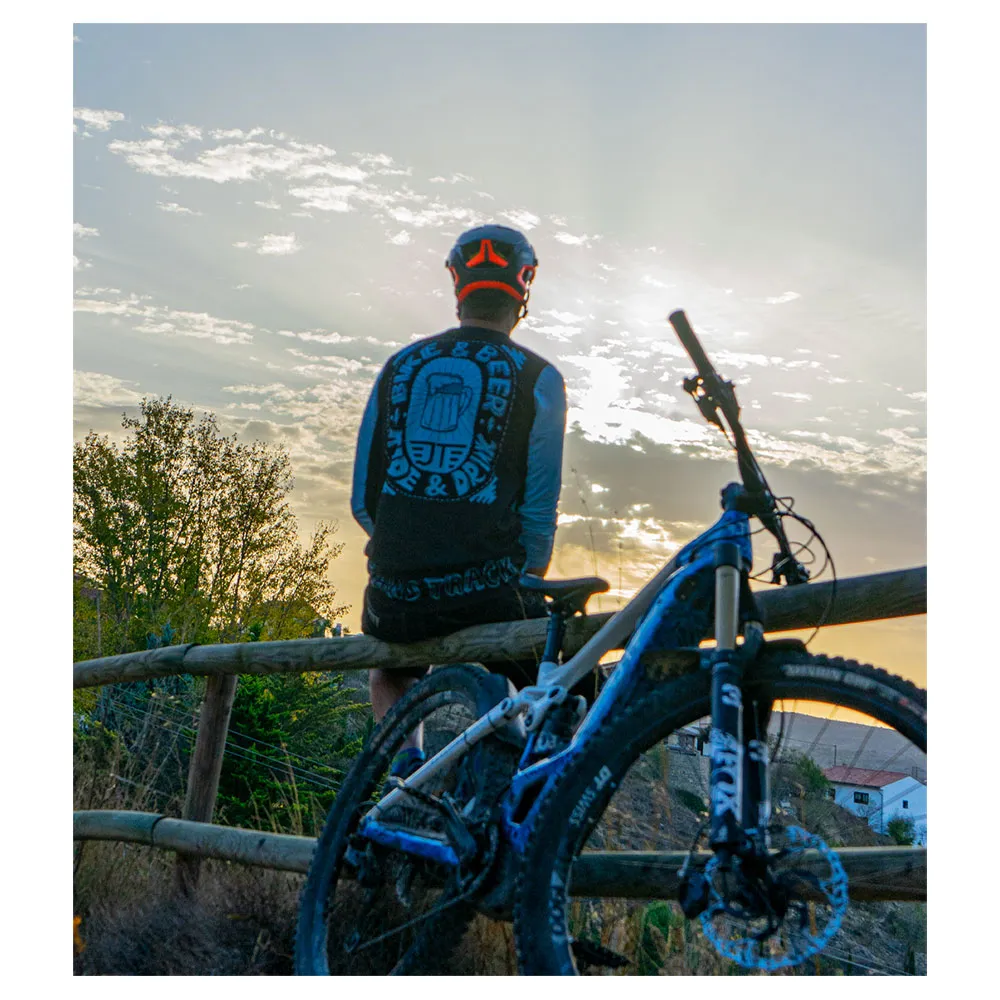 Jeanstrack Bike&beer T-shirt Med 3/4 ärm Jeanstrack Bike&beer T-shirt Med 3/4 ärm