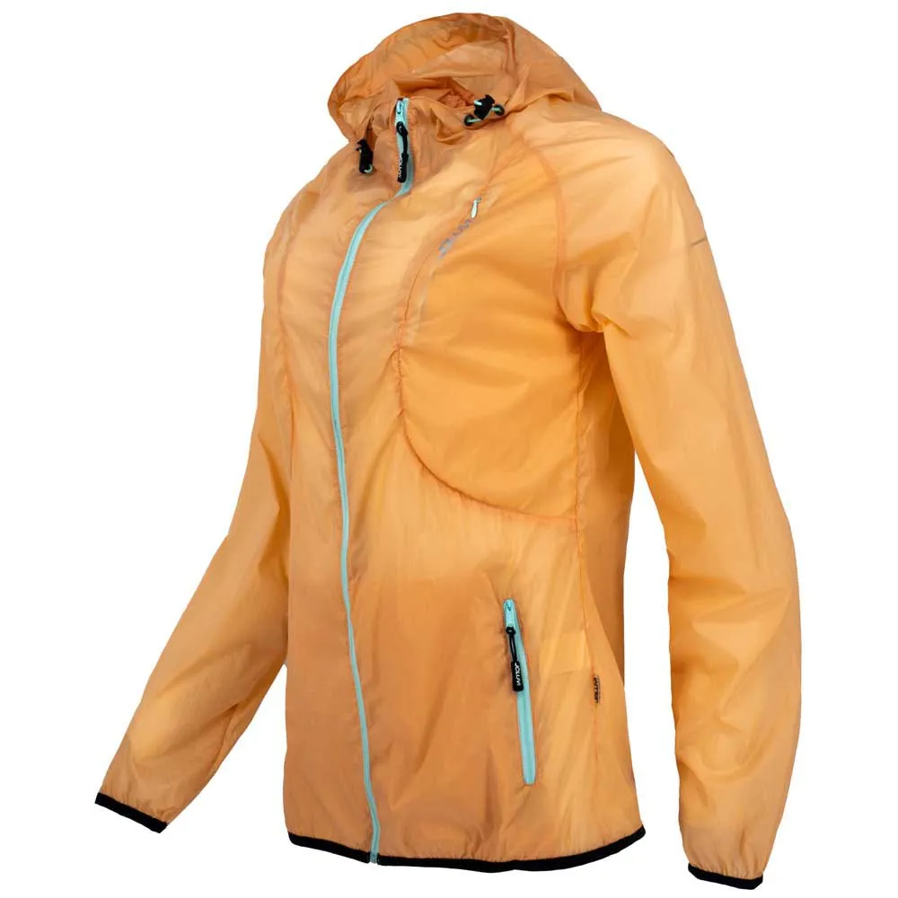 Joluvi Greene Jacka, Coral