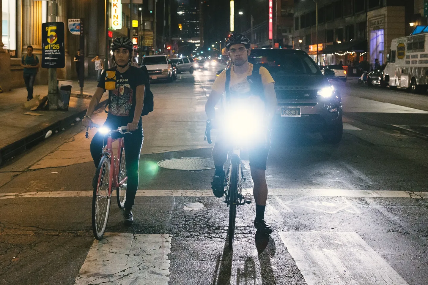 Kryptonite Alley F-800 Framlampa