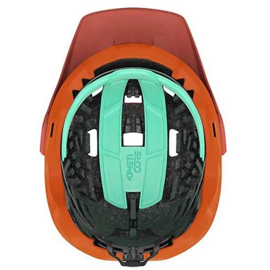Lazer Jackal KinetiCore Cykelhjälm