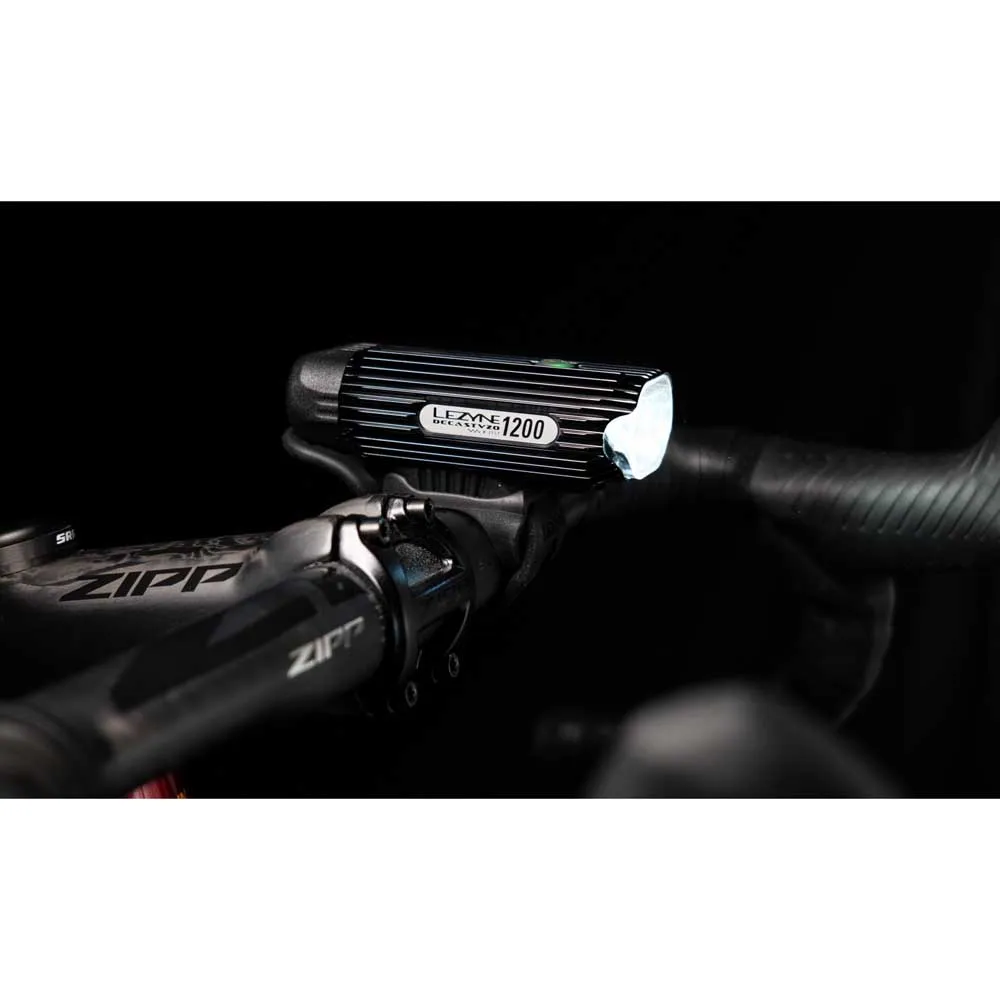 Lezyne Deca Stvzo 1200 Framlampa, Black, 1200 Lumens Lezyne Deca Stvzo 1200 Framlampa, Black, 1200 Lumens