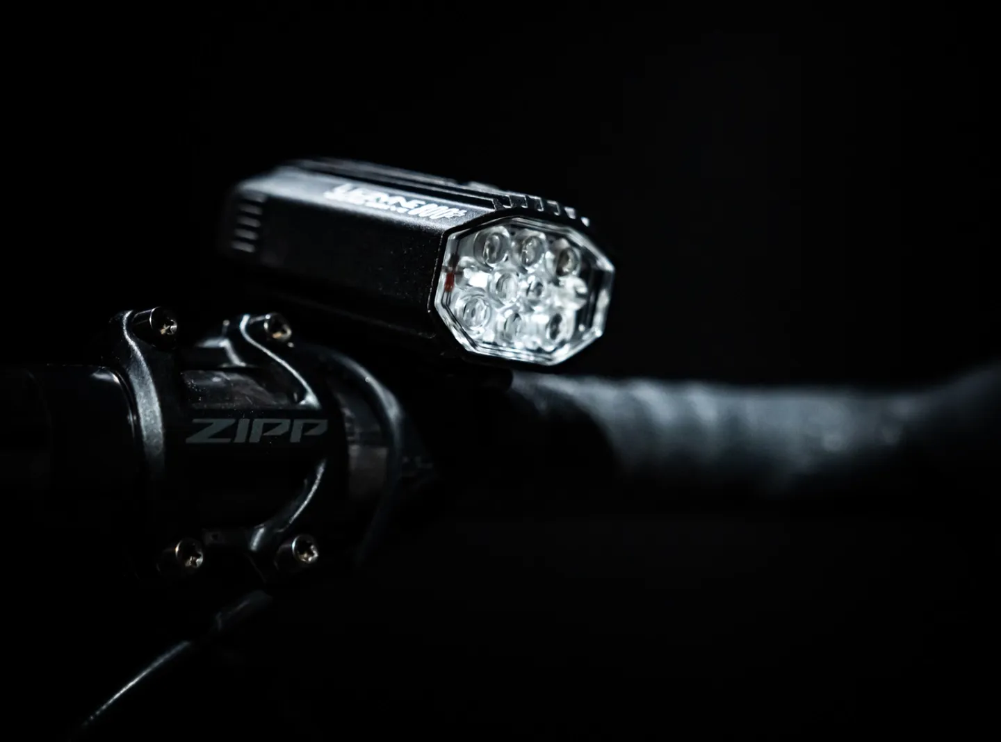 Lezyne Micro Drive 800+ Framlampa, Black Lezyne Micro Drive 800+ Framlampa, Black
