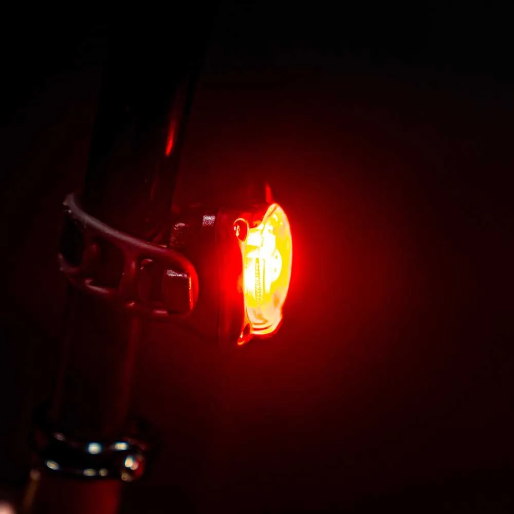Lezyne Zecto Drive Max 400+ Bakljus, Black / red, 400 Lumens Lezyne Zecto Drive Max 400+ Bakljus, Black / red, 400 Lumens