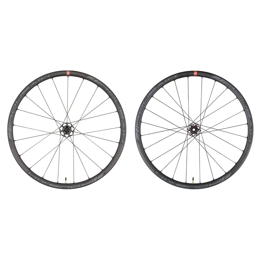 MASSI Roubaix Cl Disc Tubeless Landsvägshjulset