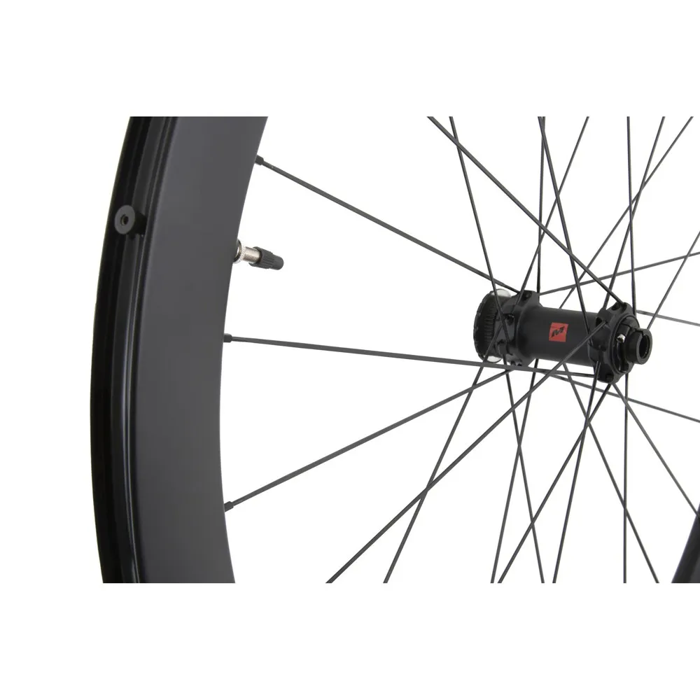 MASSI X-pro 3 Evo Carbon Cl Disc Tubeless Landsvägshjulset, Black, 12 x 100 / 12 x 142mm, Shimano/Sram HG MASSI X-pro 3 Evo Carbon Cl Disc Tubeless Landsvägshjulset, Black, 12 x 100 / 12 x 142mm, Shimano/Sram HG