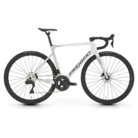 Megamo Pulse Elite 15 Sh12 105 Di2 2024 Racercykel Megamo Pulse Elite 15 Sh12 105 Di2 2024 Racercykel