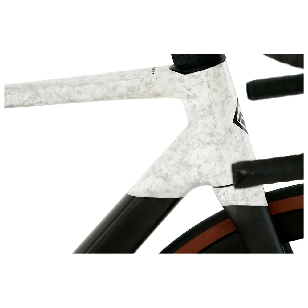 Megamo Raise 05 Ultegra Di2 R8150 2026 Racercykel