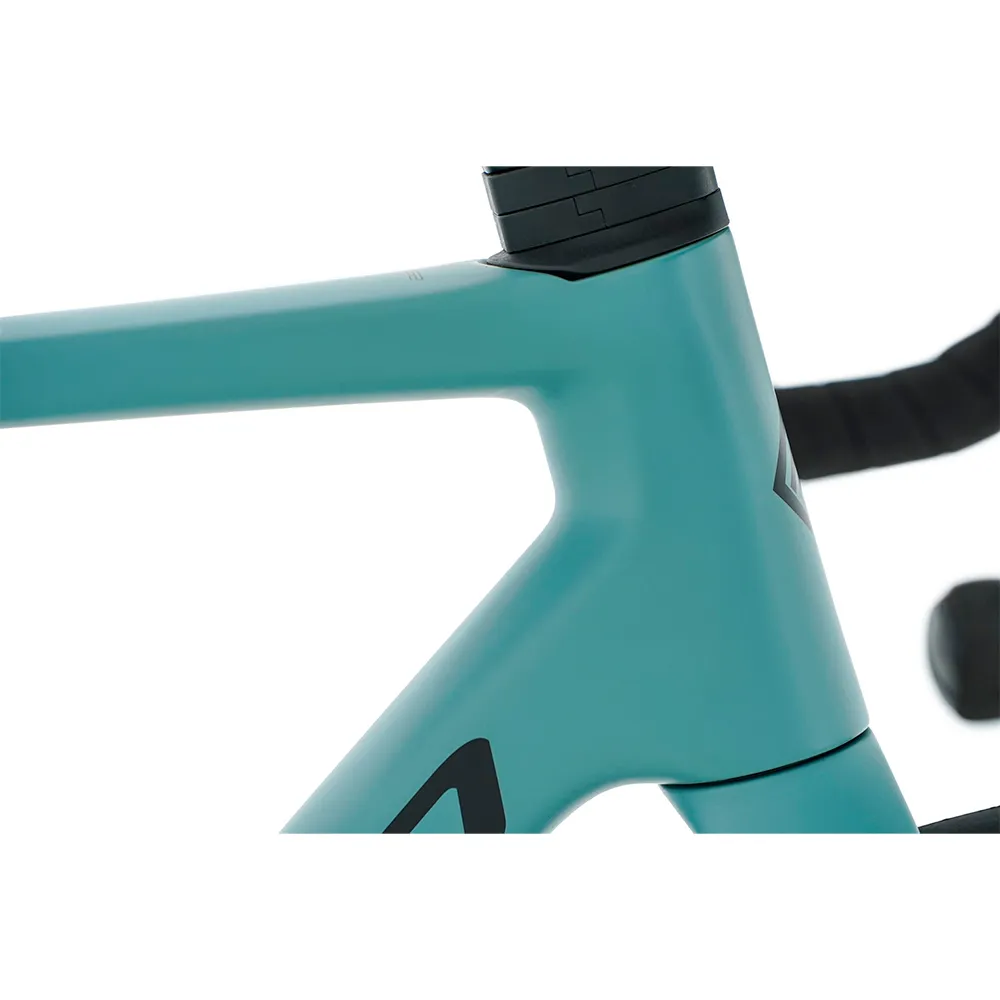 Megamo Raise 15 Cw 105 Di2 2025 Racercykel