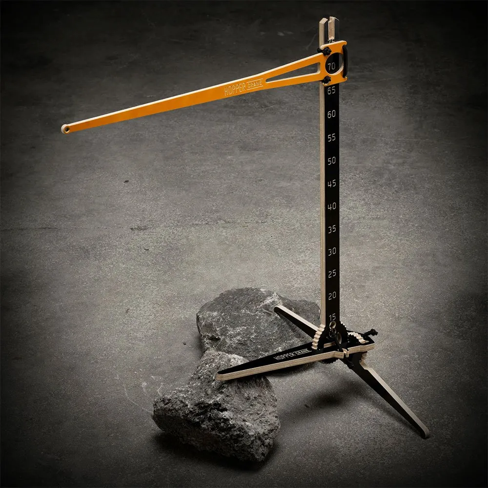 MTB Hopper Mobilhållare Med Trana Som Hoppar över En Stjärnpinne, Black, 150kg