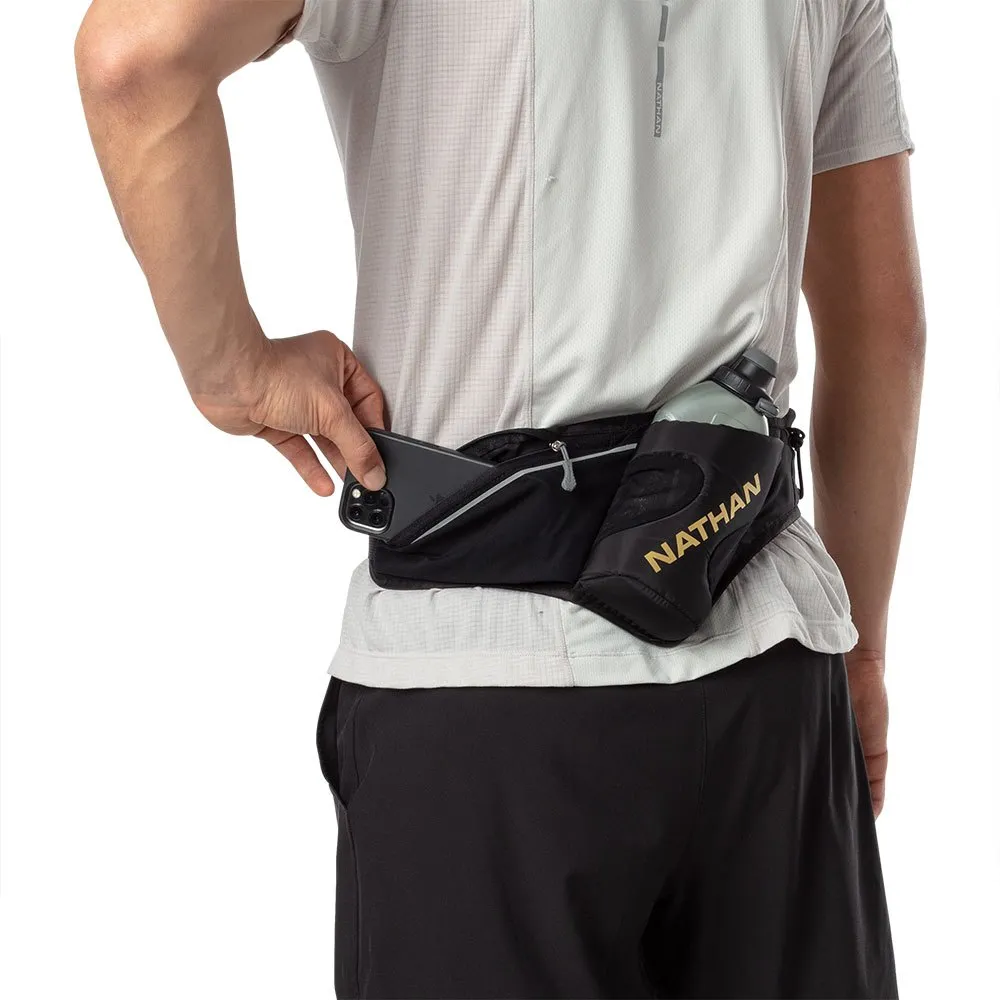 Nathan Peak 535ml Midjeväska unisex, Black / gold