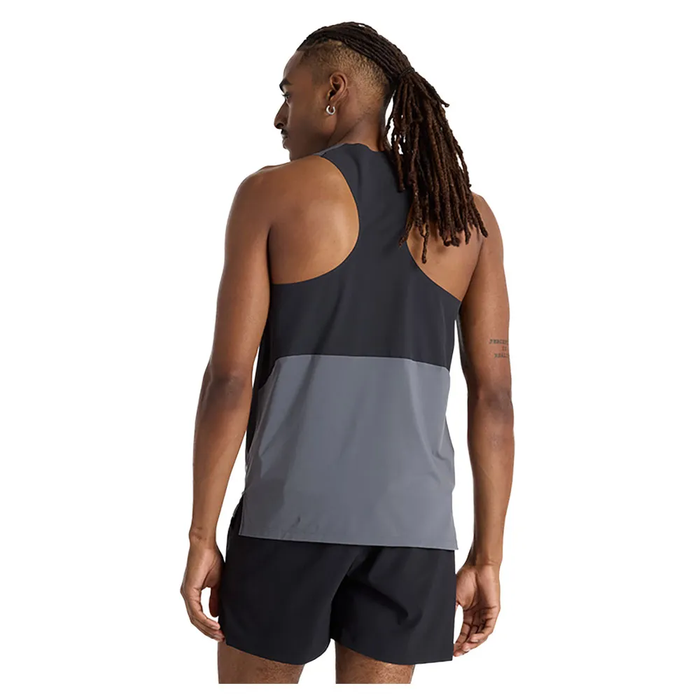 New Balance Race Day ärmlös T-shirt male New Balance Race Day ärmlös T-shirt male