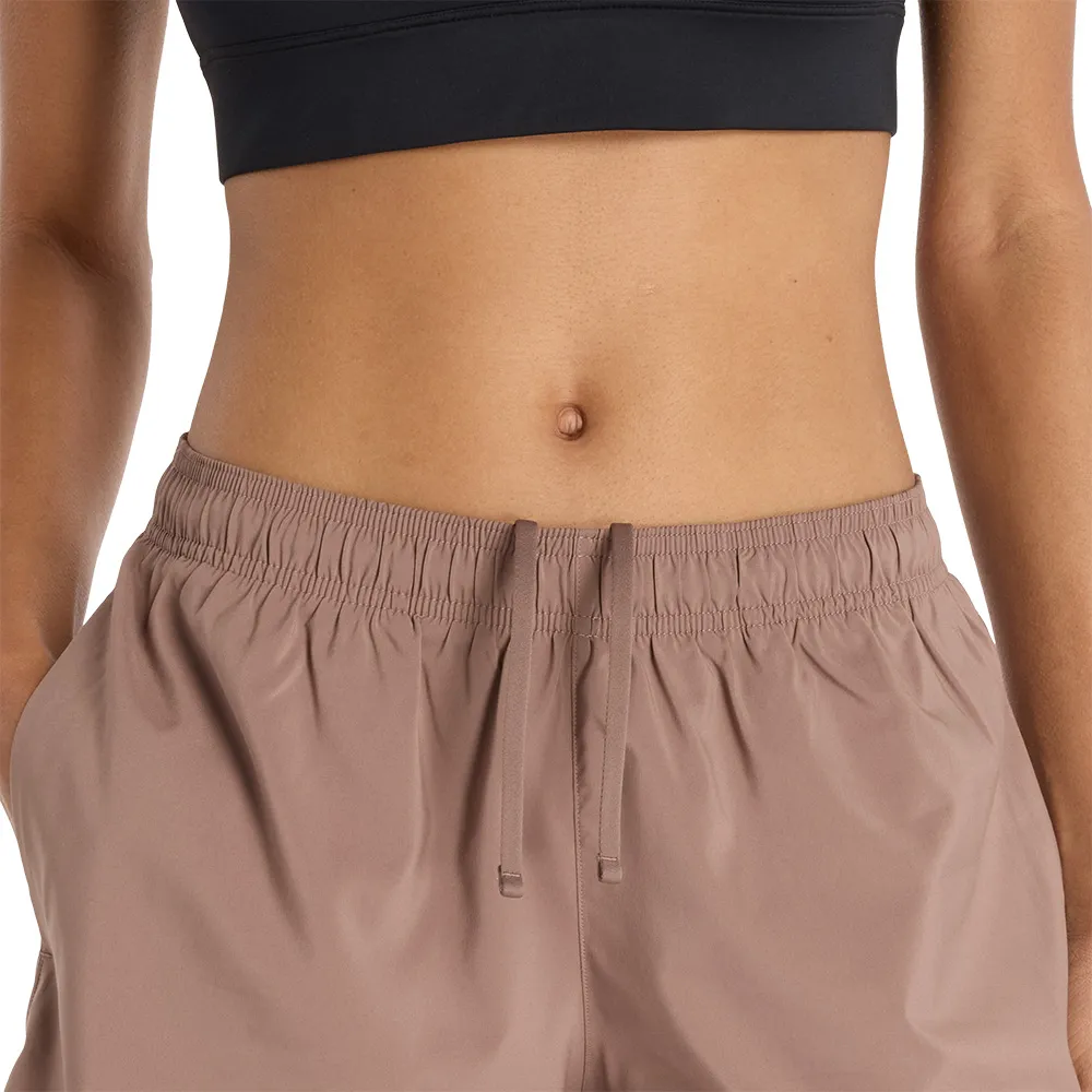 New Balance Sport Essentials 5´´ Shorts female