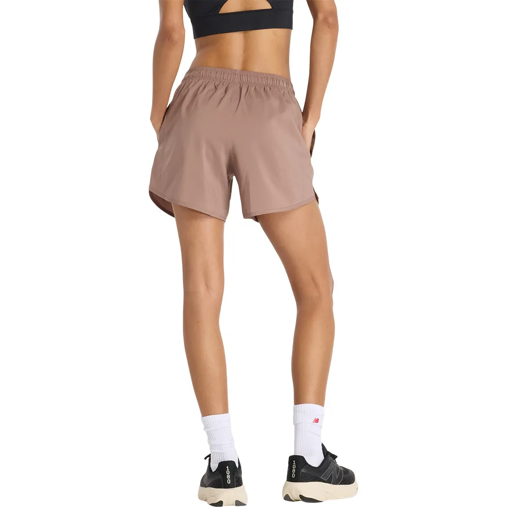 New Balance Sport Essentials 5´´ Shorts female
