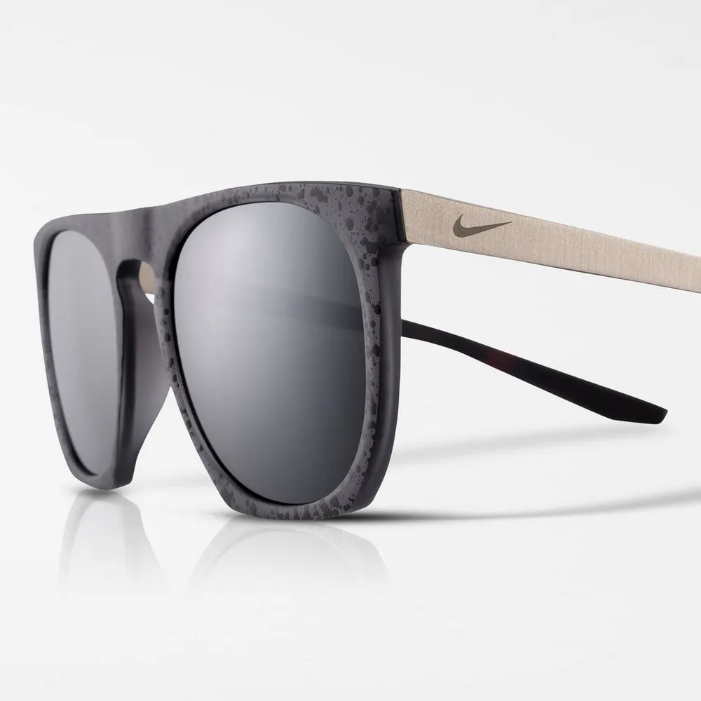 Nike Flatspot Se Solglasögon, Black grit / dark grey / black, Black/CAT3 Mirrored