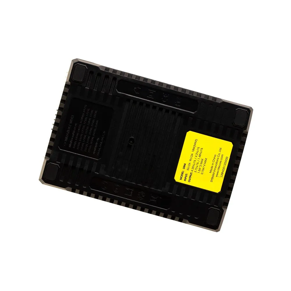 Nitecore Um4 Batteriladdare, Black, One Size