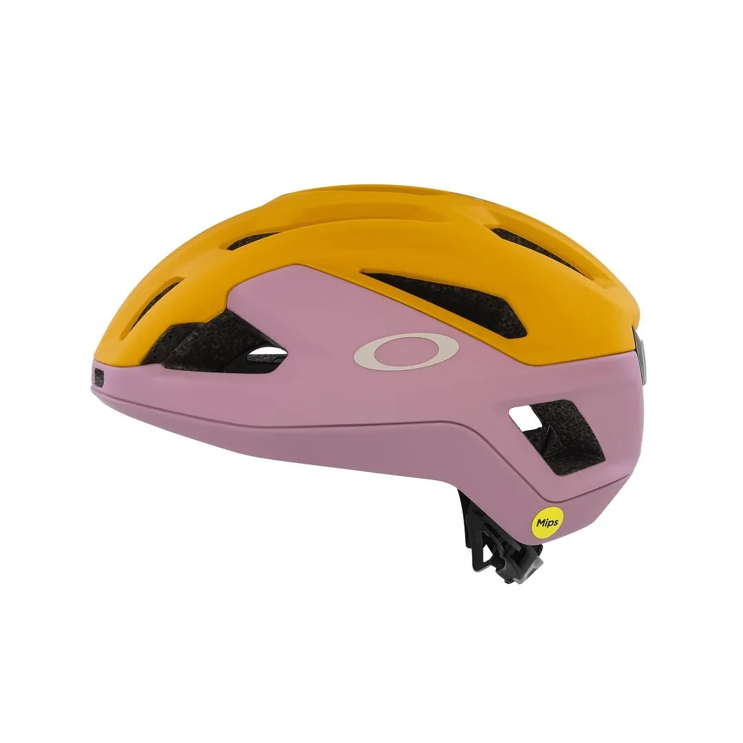 Oakley ARO3 Endurance Hjälm Oakley ARO3 Endurance Hjälm