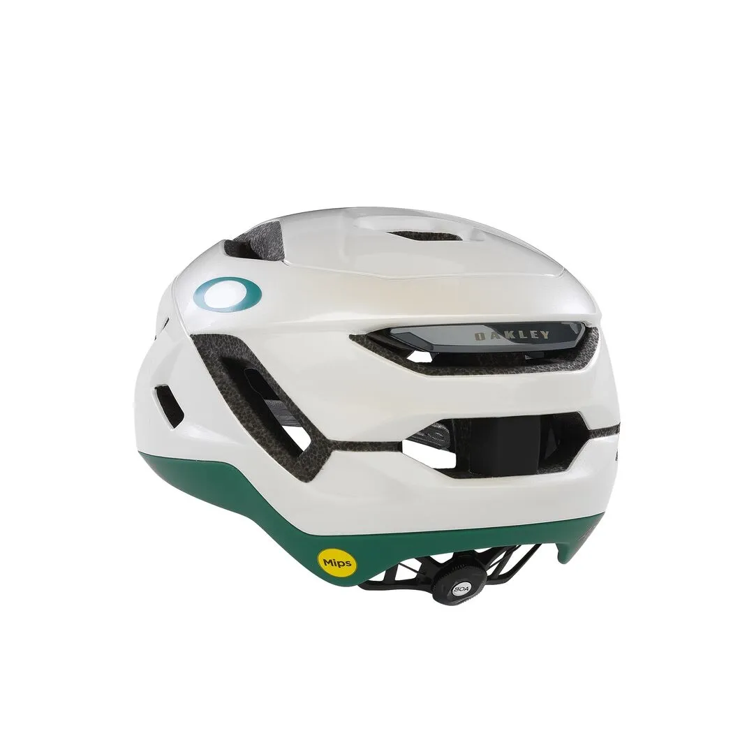 Oakley ARO5 Race Hjälm