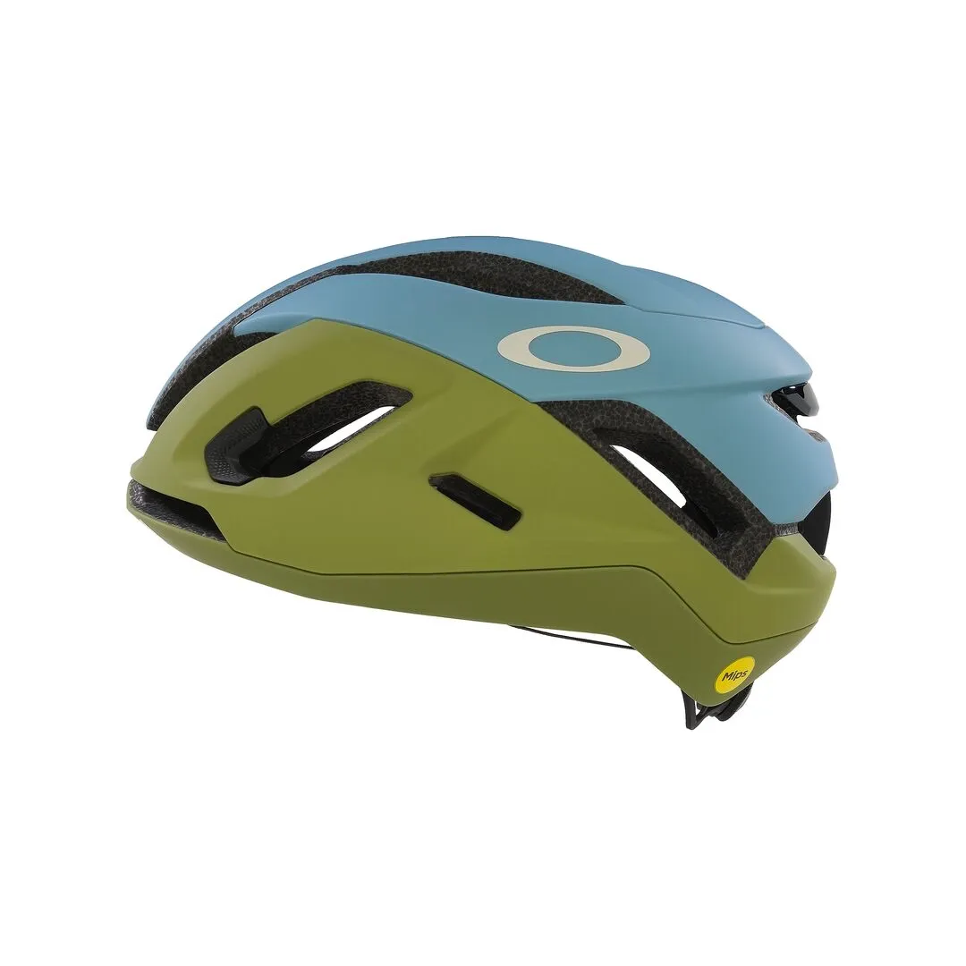 Oakley ARO5 Race Hjälm