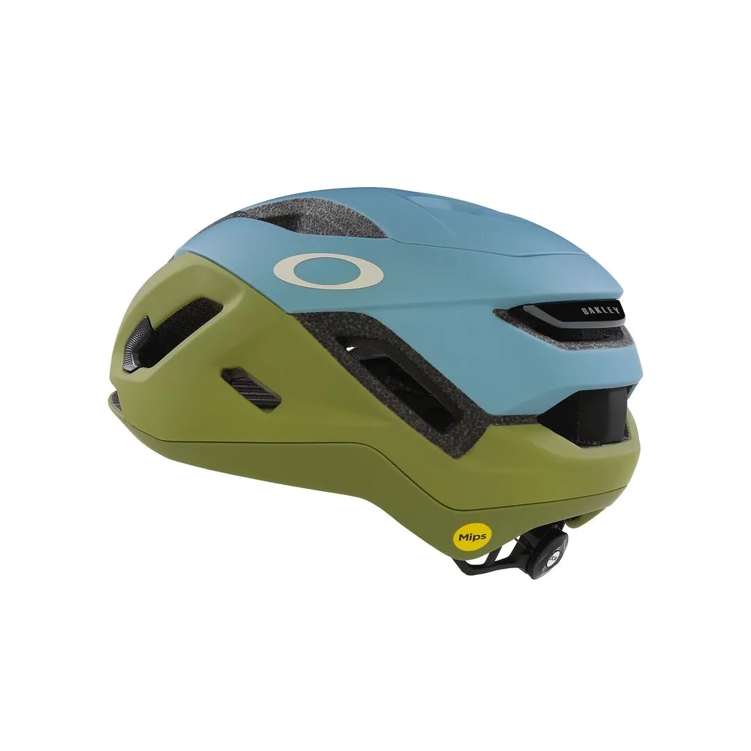 Oakley ARO5 Race Hjälm