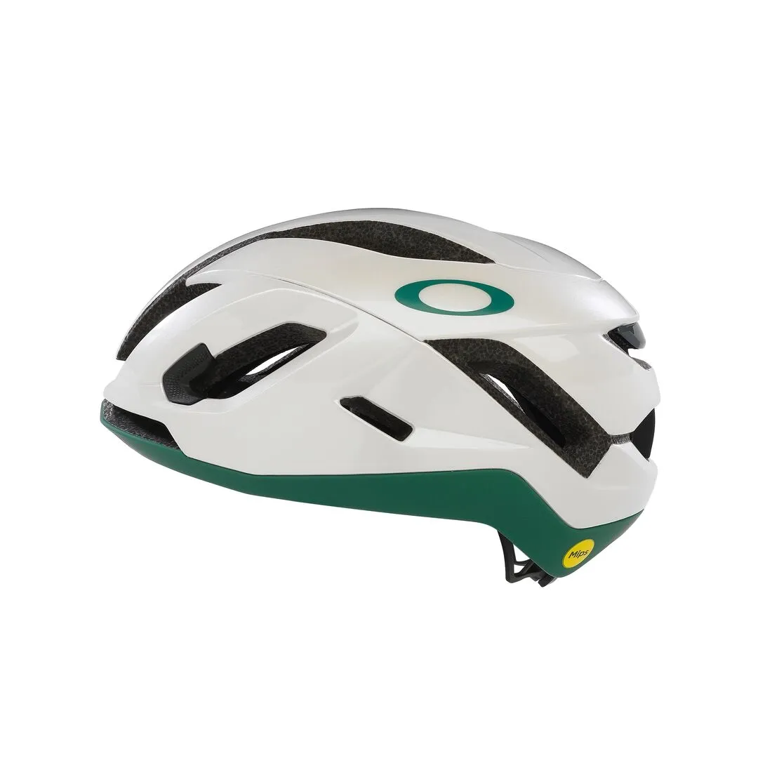 Oakley ARO5 Race Hjälm